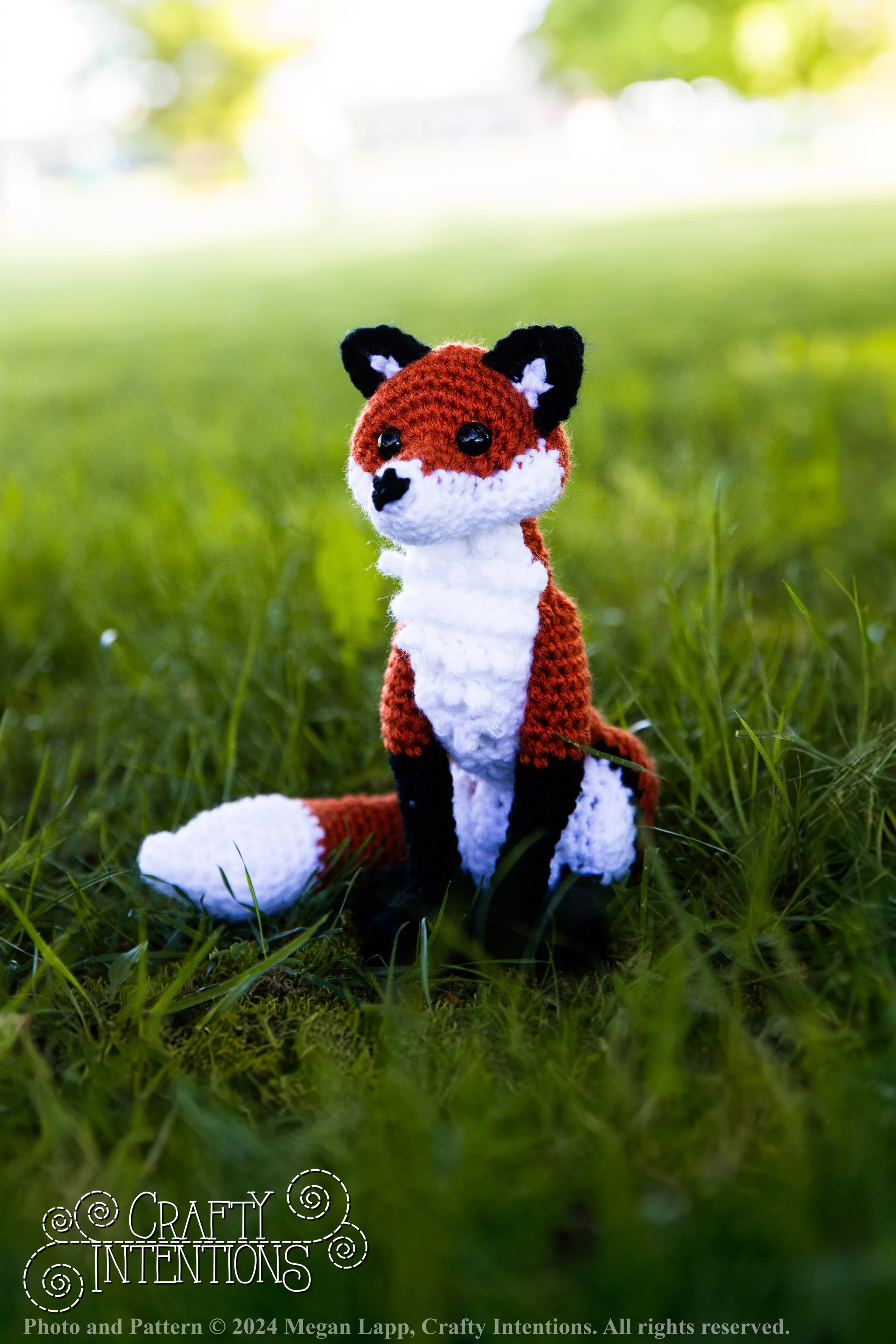 Small Sitting Fox — Crafty Intentions